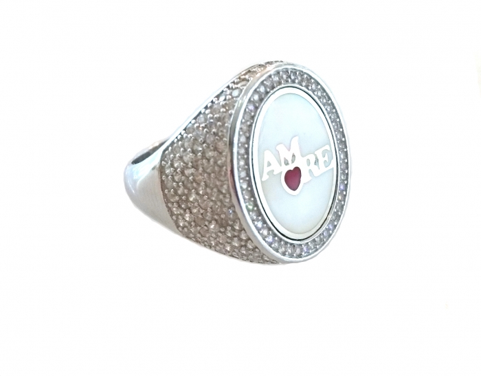 Anello Chevalier regolabile con scritta AMORE in argento 925% rodiato e pavè di zirconi