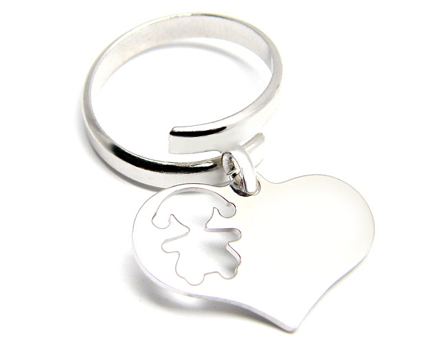 Anello con ciondolo cuore pendente e sagoma bimba in argento 925 rodiato personalizzabile con nome
