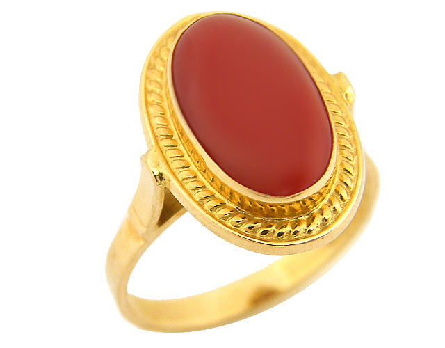 Anello con corallo rosso in oro giallo 18kt