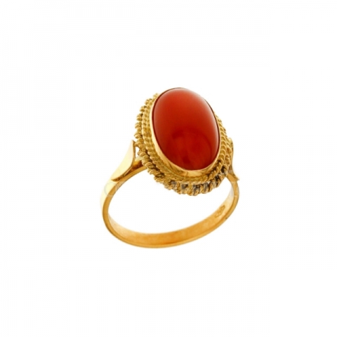 18K Yellow Gold and Red Coral Ring