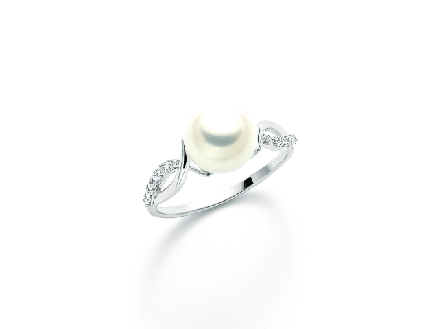 9K White Gold, White Pearl and Diamonds Ring MILUNA
