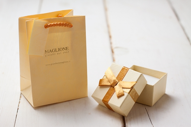 Anello Rosario in oro bianco lucido 18kt