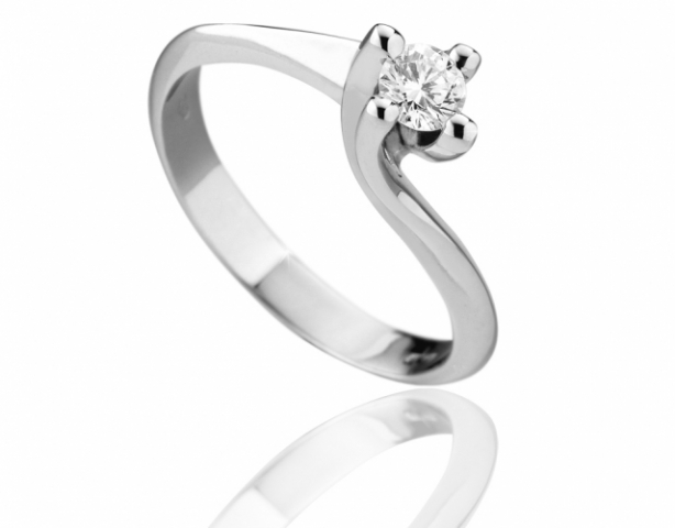 18K White Gold and 0.24ct Natural Diamond Solitaire Ring 