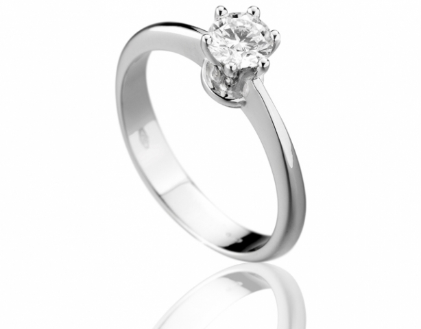 18K White Gold with 0.47ct Diamond Solitaire Ring 