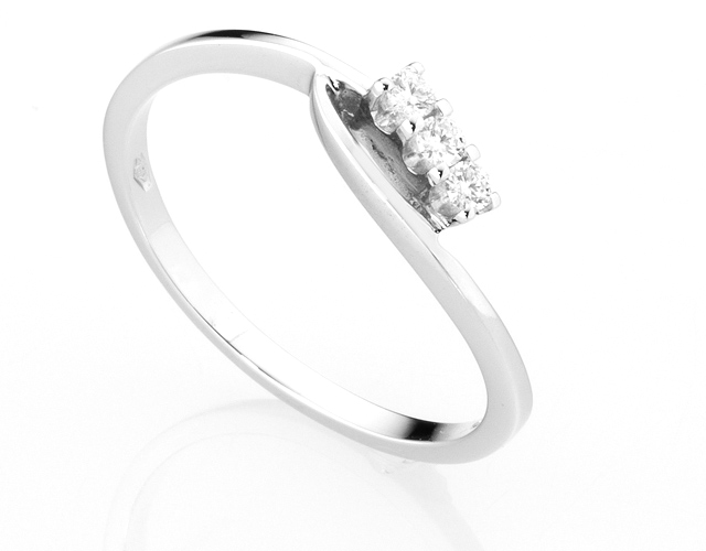 18K White Gold and Trilogy 0.09ct Natural Diamonds Ring