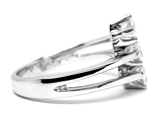 18K White Gold with 0.64ct Diamonds Trilogy Ring