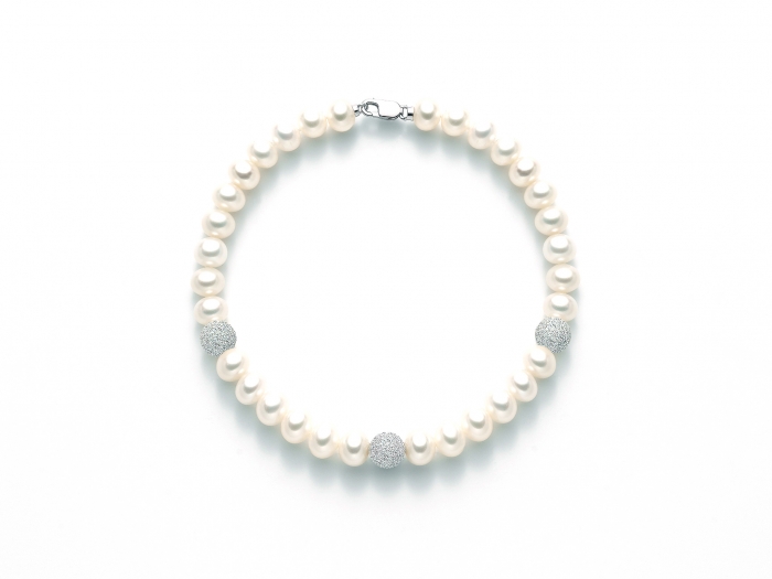 Bracciale Miluna in oro bianco 18kt con Perle e 3 sfere diamantate PBR836B