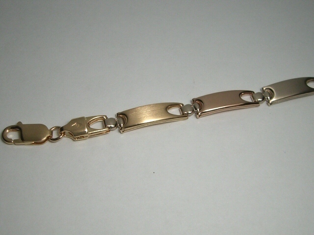 Bracciale scatolato aggangiato a 3 colori in oro 18kt