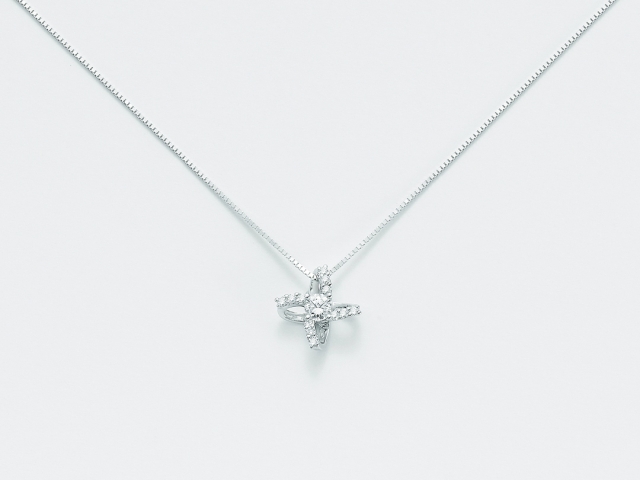 18K White Gold 0.05ct Natural Diamond Solitaire Pendant Necklace MILUNA