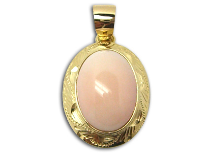 Ciondolo ovale in oro giallo 18kt con corallo rosa