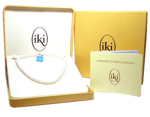Collana IKI in oro bianco con Perle Coltivate Asia 5.50 mm