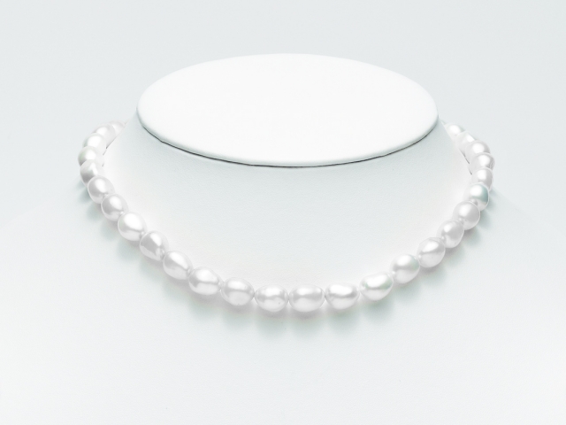 Collana Miluna con perle barocche e chiusura in argento CL1777MAG