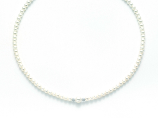 Collana Miluna con Perle e sfere in oro bianco 18kt PCL4531