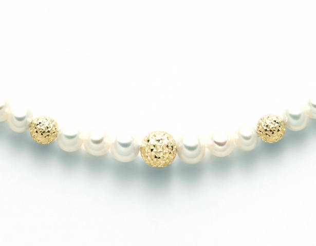 18K Yellow Gold and White Pearls Necklace MILUNA