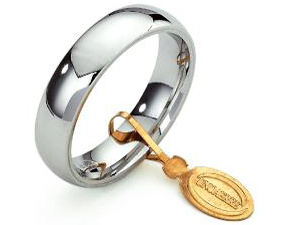 Fede Nuziale Unoaerre Comoda da 5 mm in oro bianco 18kt dal n. 22