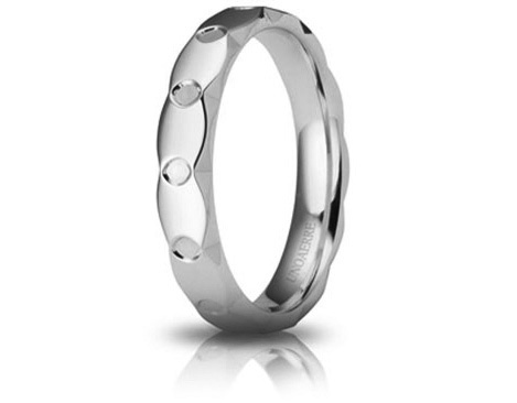 Fede Nuziale Unoaerre modello Luna in oro bianco 18kt