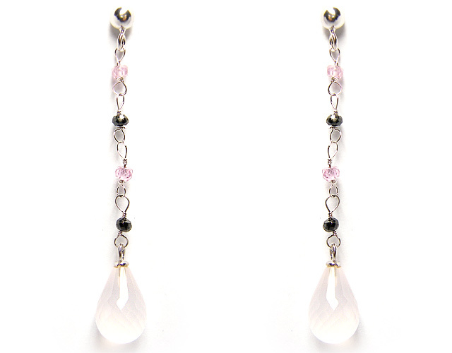 Orecchini pendenti in oro bianco 18kt con pietre rosa e nere