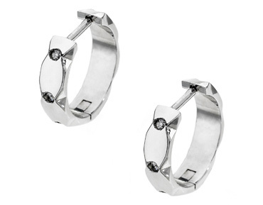 Orecchini UNOAERRE modello LUNA in oro bianco 18kt e diamanti